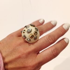 Oversized Chunky Ring by BCBG Maxazria In Cream Silver Gold Studs